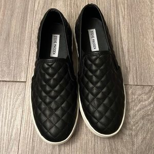 Size 10 Steve Madden Ecentrcq black slip on sneakers